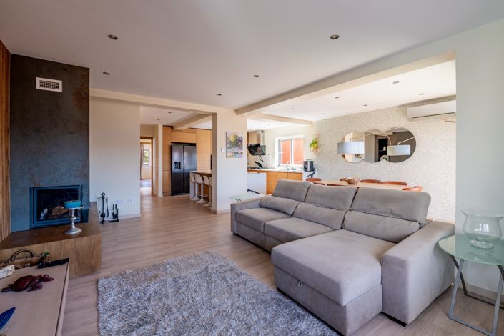 Image No.4-6 Bed Villa for sale