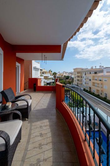 Image No.8-6 Bed Villa for sale