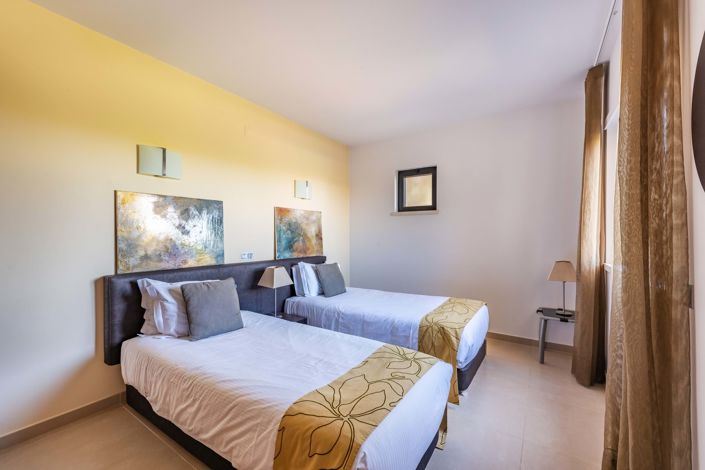 Image No.14-2 Bed Apartment for sale