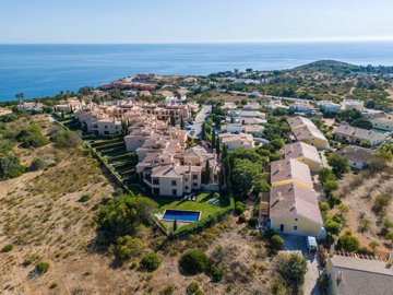 23-4518-78d1f4f8b6655591b02d22fabb36a692d73cc