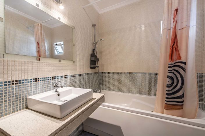 Image No.11-2 Bed Apartment for sale