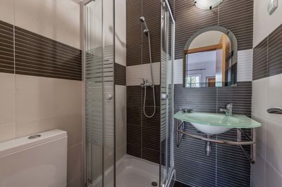 23-4523-78d1f4f8b6655591b02d22fabb36a692d73cc