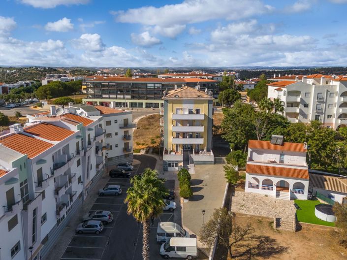 Image No.25-2 Bed Apartment for sale