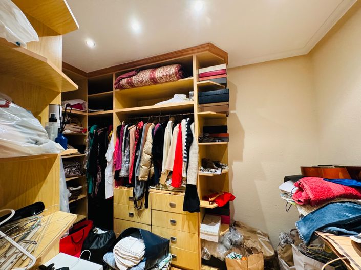 Image No.29-5 Bed Villa for sale