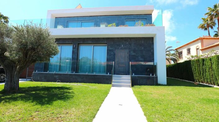 Image No.1-3 Bed Villa for sale