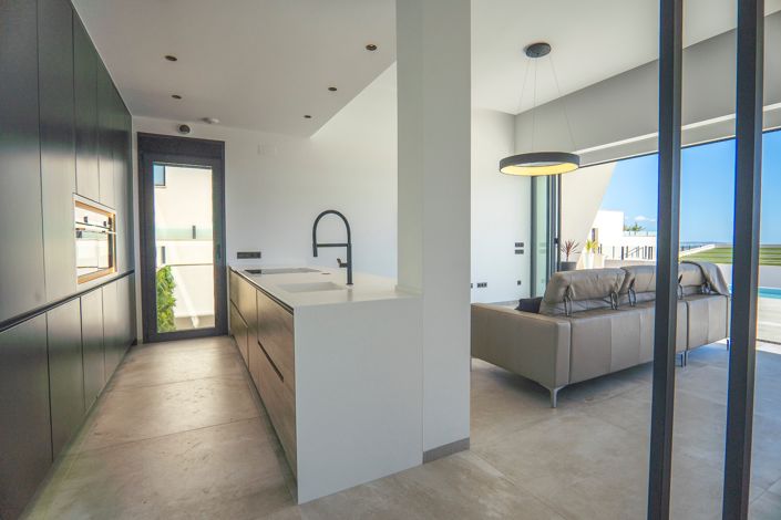 Image No.12-5 Bed Villa for sale