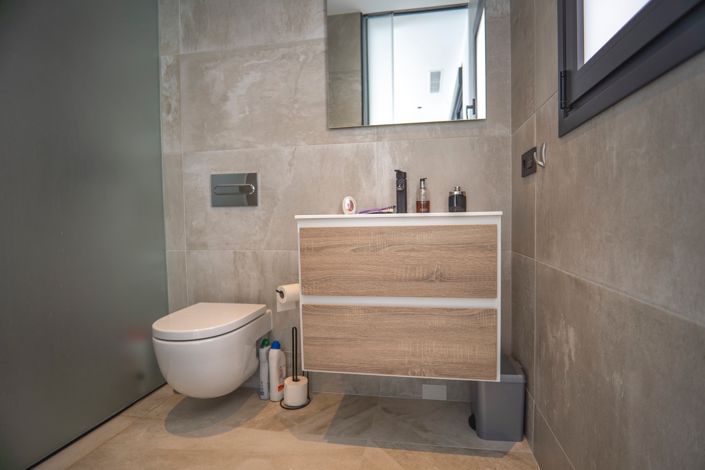 Image No.33-5 Bed Villa for sale