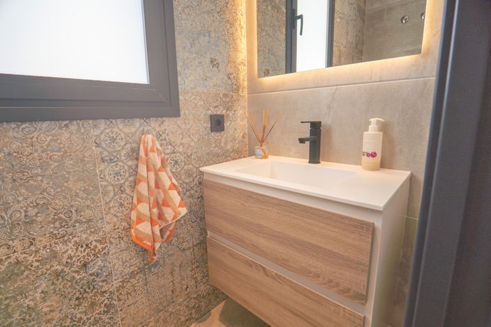 Image No.34-5 Bed Villa for sale