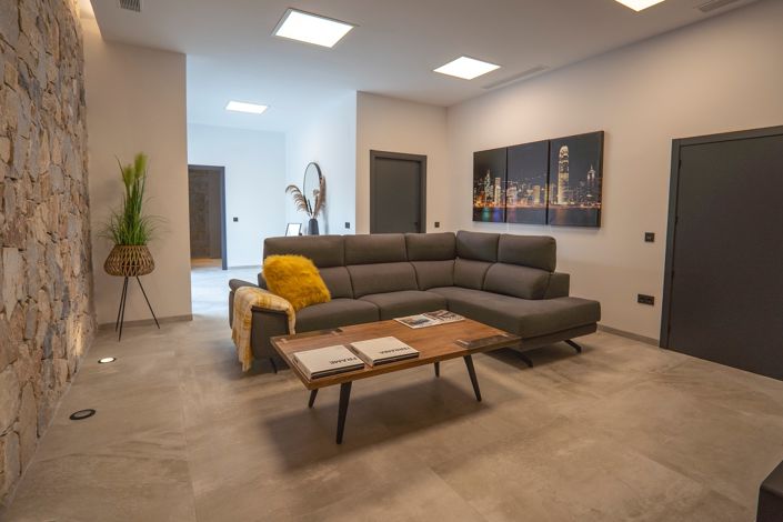 Image No.35-5 Bed Villa for sale