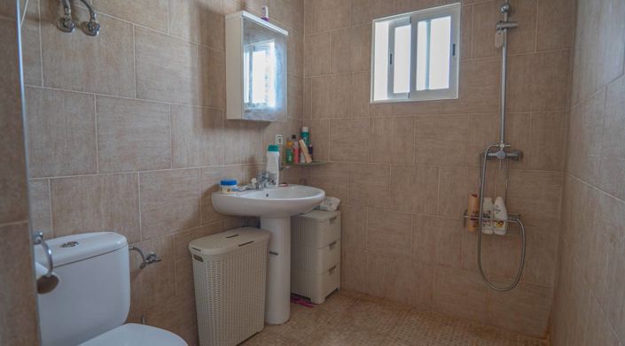 Image No.44-6 Bed Villa for sale