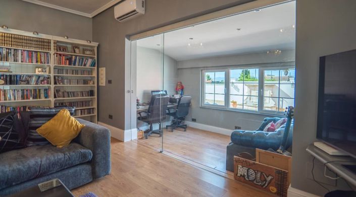 Image No.8-6 Bed Villa for sale