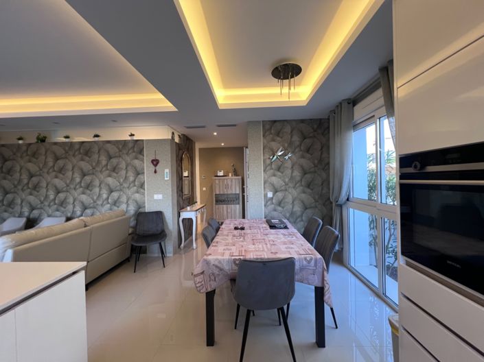 Image No.5-2 Bed Apartment for sale