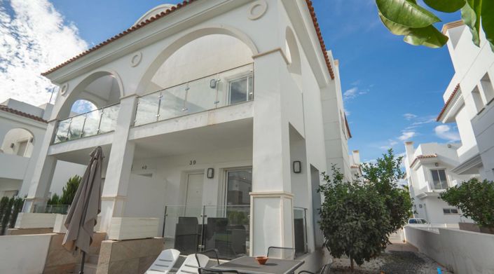 Image No.30-2 Bed House for sale