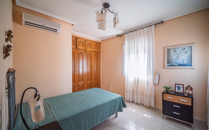 Image No.13-4 Bed Villa for sale