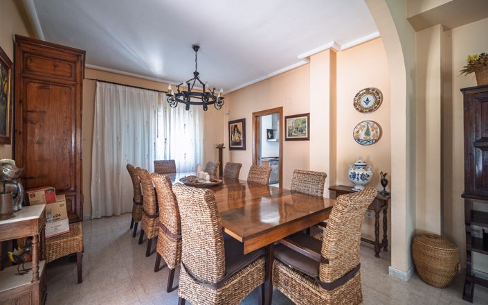 Image No.4-4 Bed Villa for sale