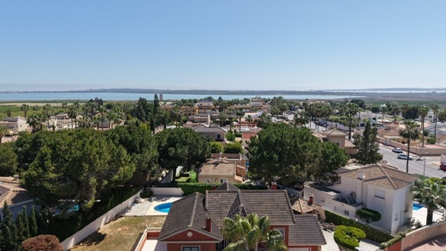 Image No.32-4 Bed Villa for sale