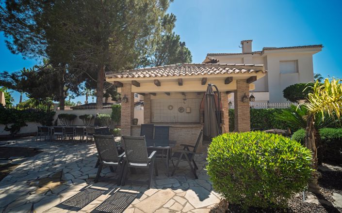 Image No.42-4 Bed Villa for sale