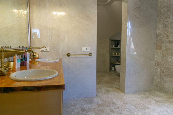 Image No.41-5 Bed Villa for sale