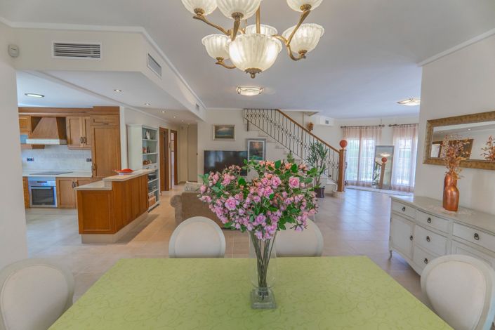 Image No.14-3 Bed Villa for sale