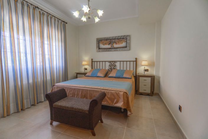 Image No.17-3 Bed Villa for sale