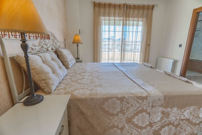 Image No.21-3 Bed Villa for sale