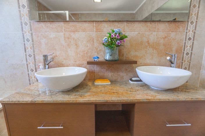 Image No.29-3 Bed Villa for sale