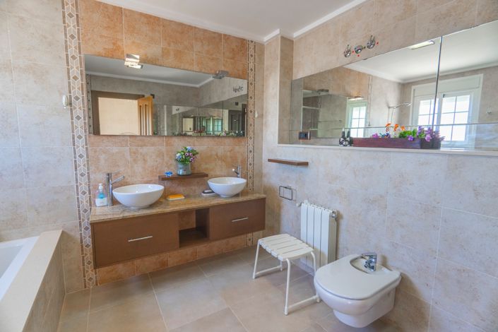 Image No.37-3 Bed Villa for sale