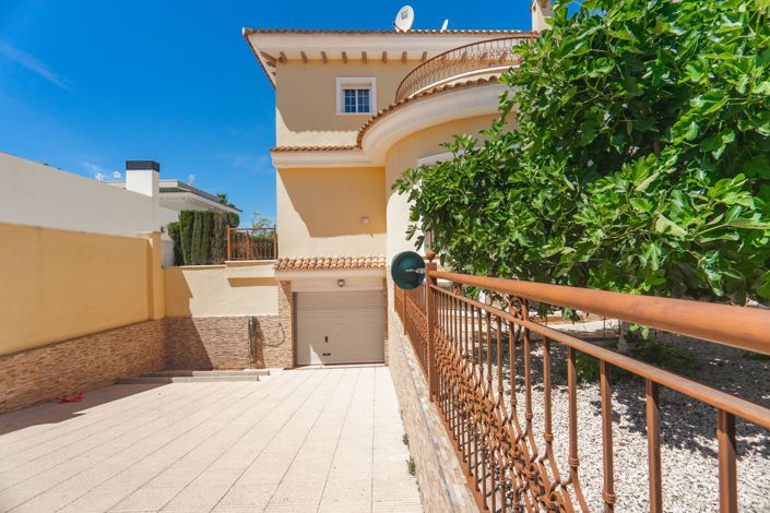 Image No.52-3 Bed Villa for sale