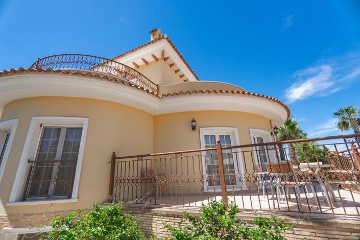 Image No.53-3 Bed Villa for sale