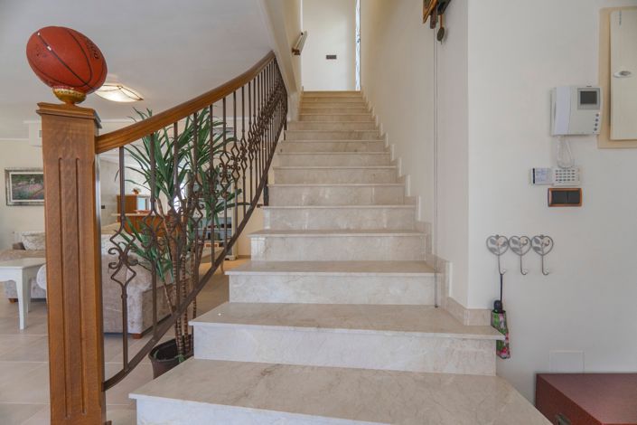 Image No.58-3 Bed Villa for sale