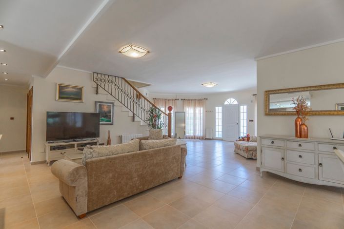 Image No.7-3 Bed Villa for sale