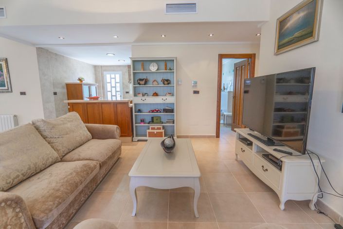 Image No.8-3 Bed Villa for sale