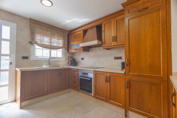 Image No.10-3 Bed Villa for sale