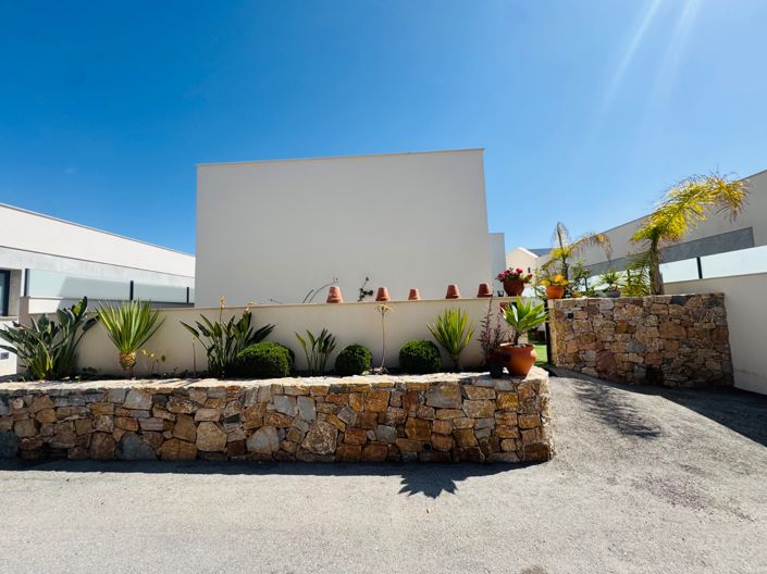 Image No.22-3 Bed Villa for sale