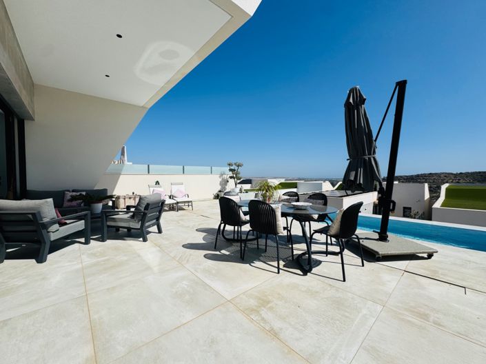 Image No.6-3 Bed Villa for sale