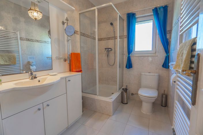 Image No.25-2 Bed Villa for sale