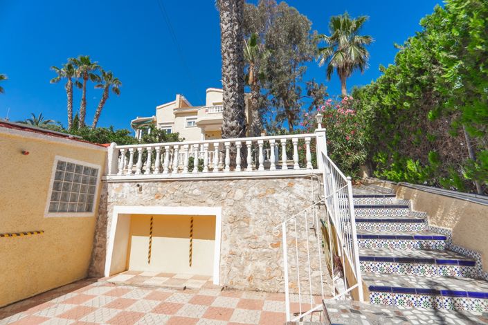 Image No.30-2 Bed Villa for sale