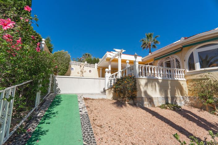 Image No.40-2 Bed Villa for sale