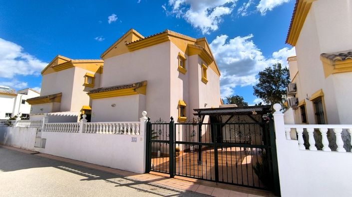 Image No.29-3 Bed Villa for sale