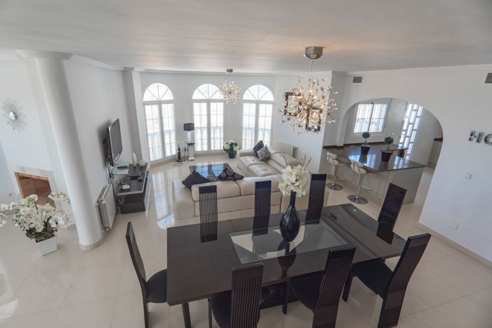 Image No.11-6 Bed Villa for sale