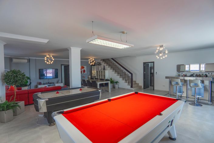 Image No.17-6 Bed Villa for sale