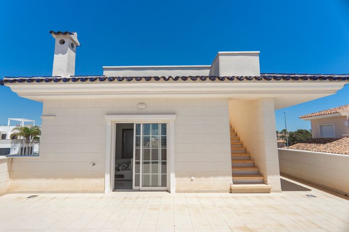 Image No.73-6 Bed Villa for sale