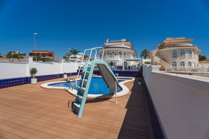 Image No.78-6 Bed Villa for sale