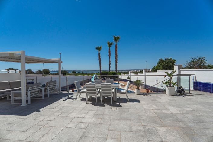 Image No.81-6 Bed Villa for sale