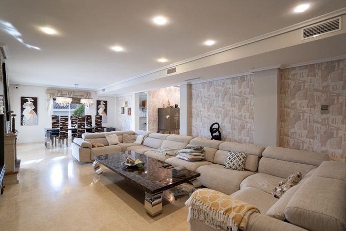 Image No.14-5 Bed Villa for sale