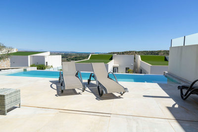 4 Bed Villa for sale