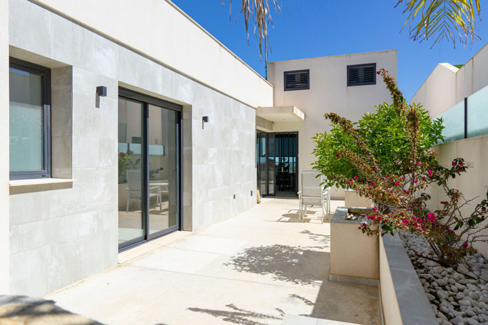 Image No.8-4 Bed Villa for sale