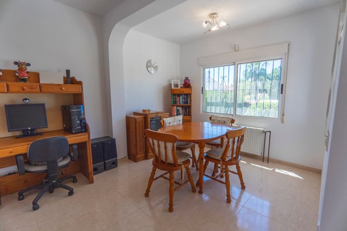 Image No.13-2 Bed Villa for sale