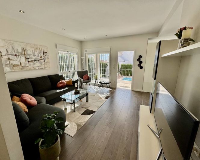 Image No.5-3 Bed Villa for sale