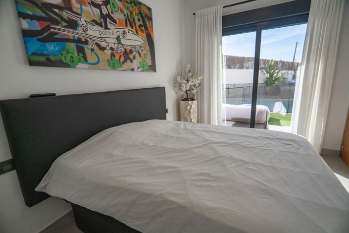 Image No.18-4 Bed Villa for sale